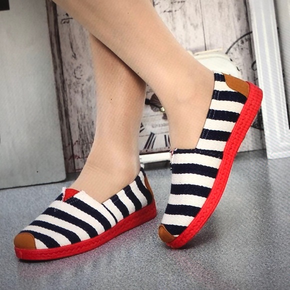 So Cute Canvas Shoes 🇺🇸 🎆 - Picture 5 of 8